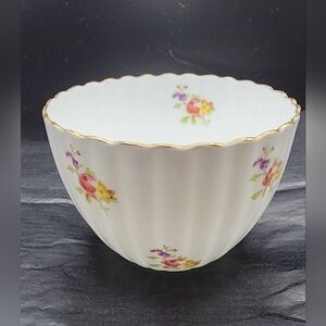 Radfords Bone China England Tea Cup White Scalloped Gold Trim, Bone China